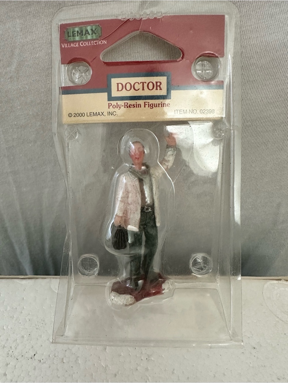 LEMAX CHRISTMAS VILLAGE COLLECTABLE DOCTOR SMILING & WAVING FIGURINE 2-3/4" HIGH